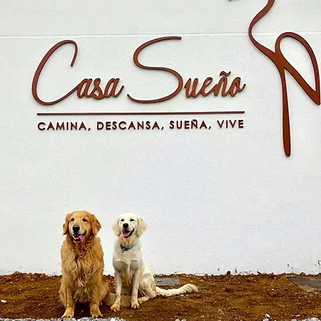 Casa Sueno فندق